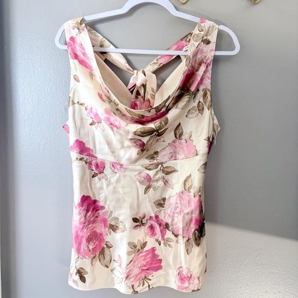 Banana Republic Tops - VINTAGE 2004 Y2K Silk Floral Top